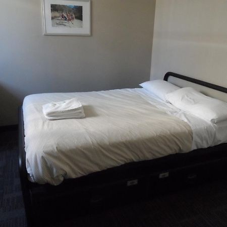 Base Brisbane Embassyホステル エクステリア 写真