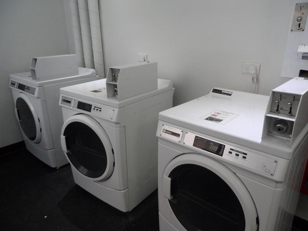 Base Brisbane Embassyホステル エクステリア 写真